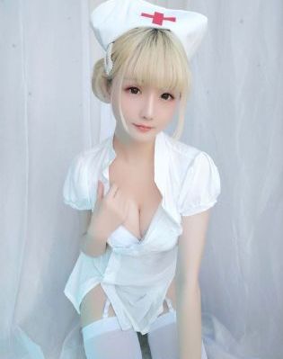 电影《睫毛膏2》