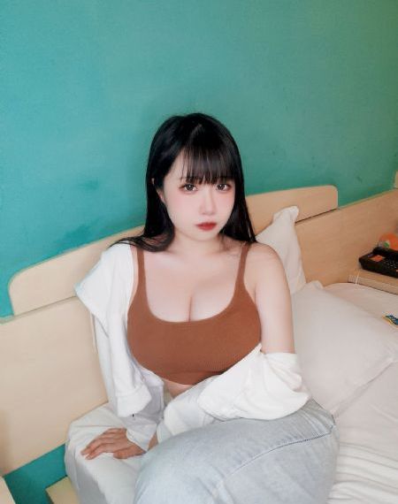 善良的女秘书的目的免费观看