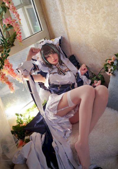 向日葵绽放的夜晚樱花