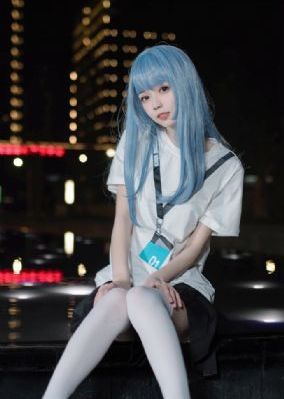 一边亲一面摸下奶53分钟